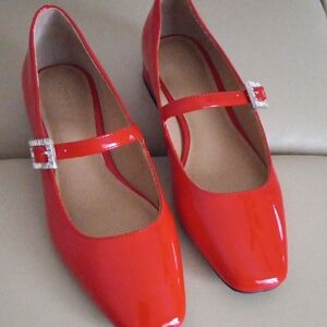 ON 34th Saadet Red Patent Mary Jane Flats with Decorative Crystal Buckle Sz 7.5M